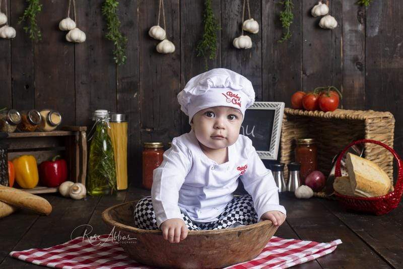 Kate Cake Smash Wood Kitchen Backdrop Designed By Rose Abbas